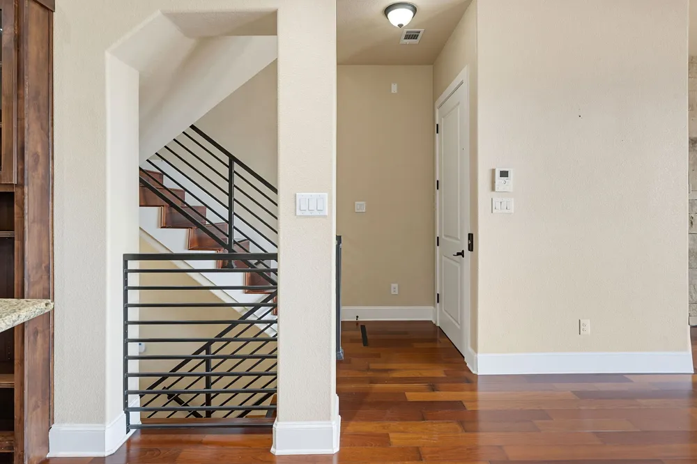 6533 E Hill Drive #5 Austin, TX 78731