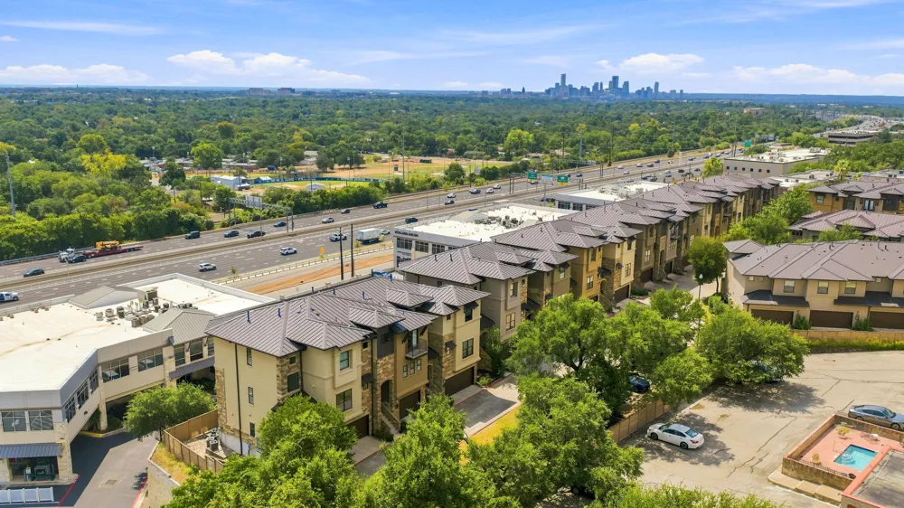6533 E Hill Drive #5 Austin, TX 78731