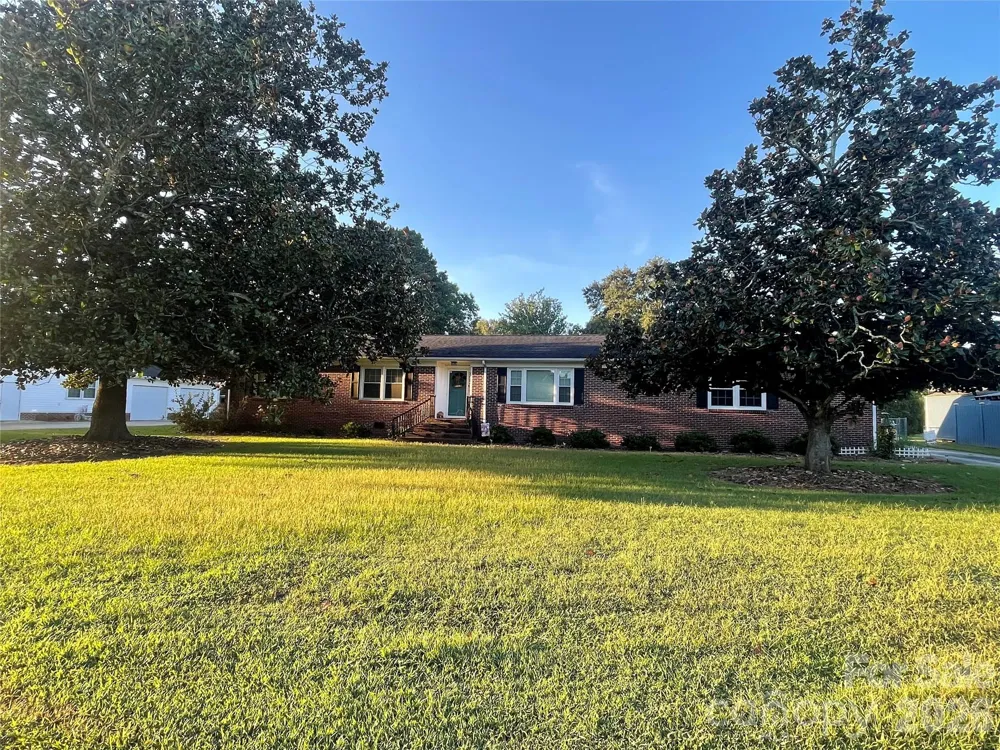 102 Cherokee Drive Clover, SC 29710