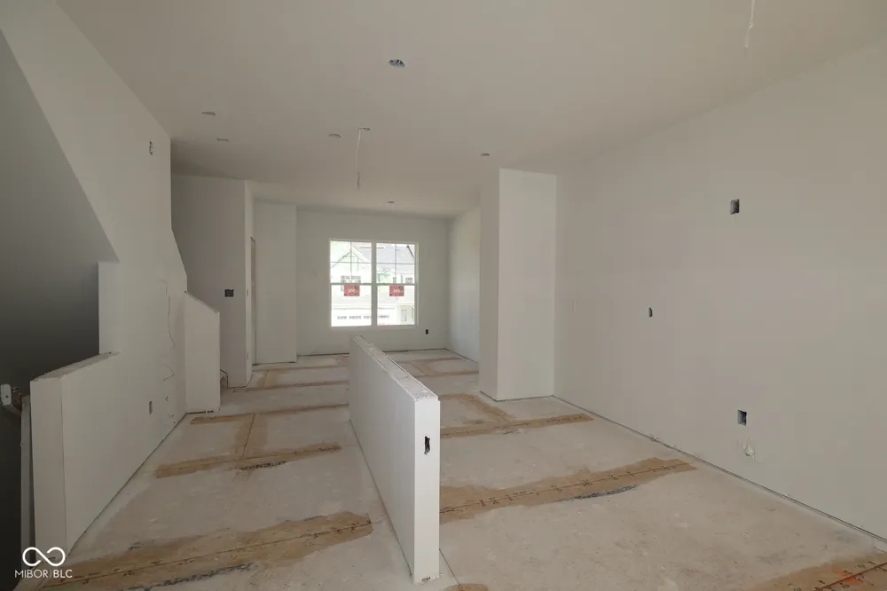 11195 Hobbsbrook Drive Noblesville, IN 46060