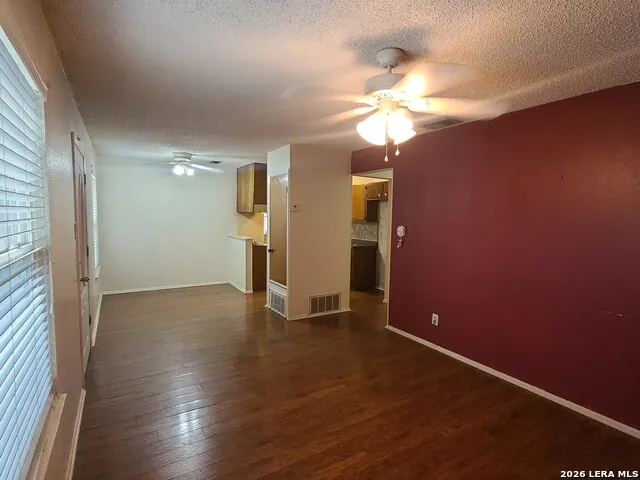 514 PARK GROVE DR San Antonio, TX 78227