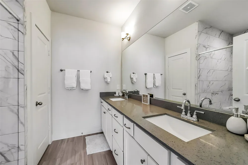 2009 Bauer Drive #C Houston, TX 77080