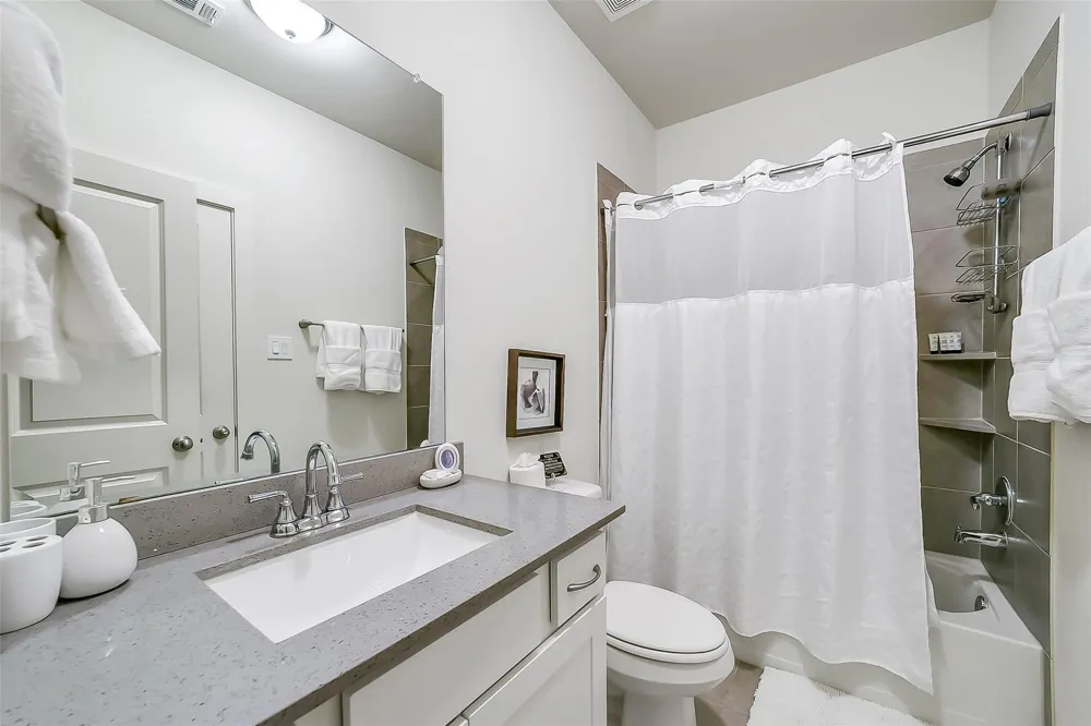 2009 Bauer Drive #C Houston, TX 77080