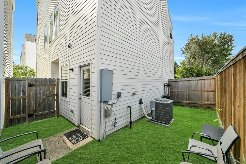 2009 Bauer Drive #C Houston, TX 77080