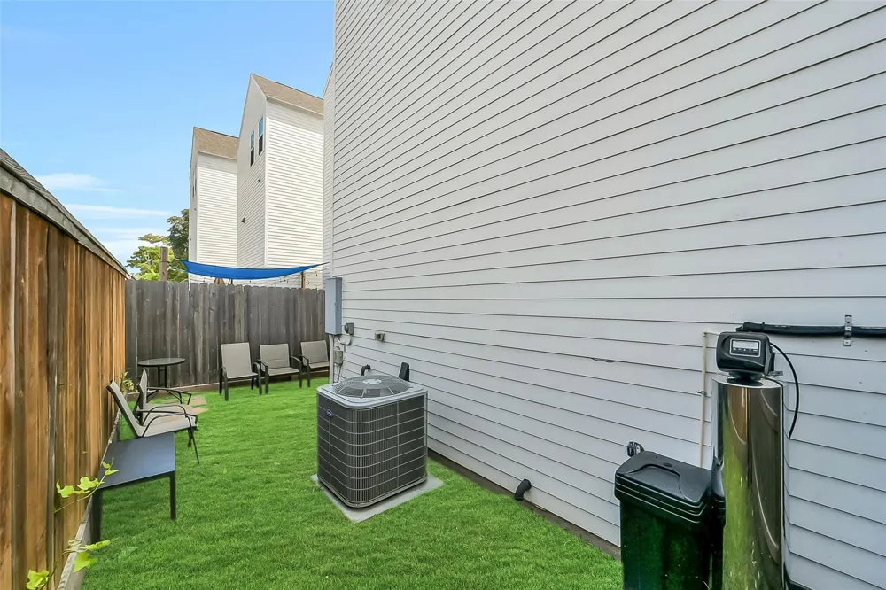 2009 Bauer Drive #C Houston, TX 77080