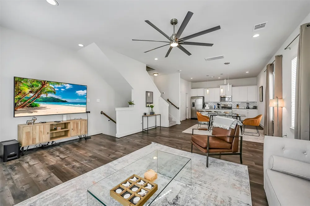 2009 Bauer Drive #C Houston, TX 77080