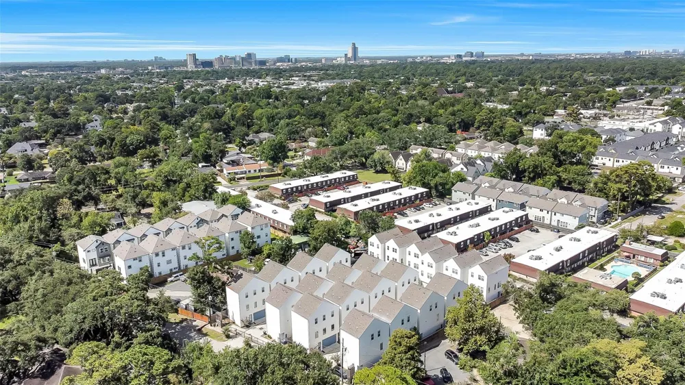 2009 Bauer Drive #C Houston, TX 77080