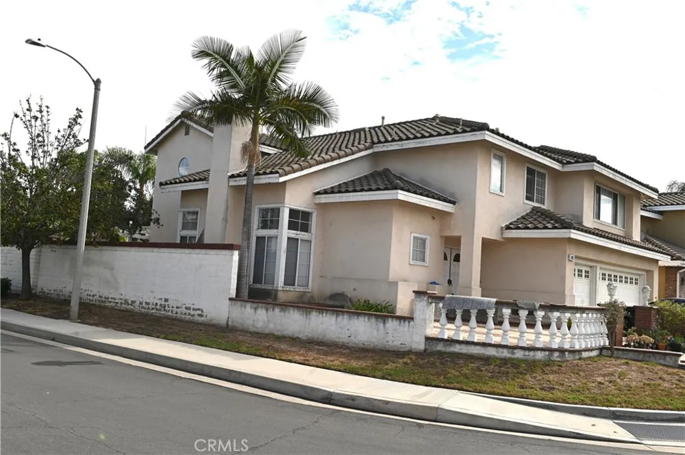 4742 Corsica Cypress, CA 90630