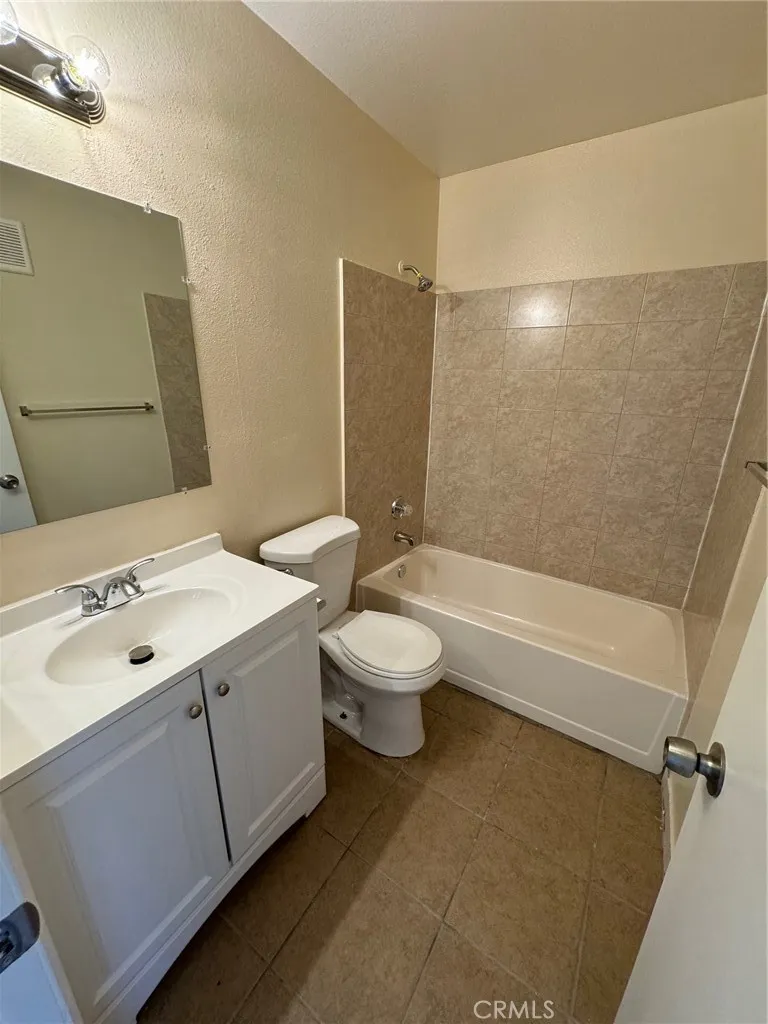 1025 Gaviota Avenue Long Beach, CA 90813