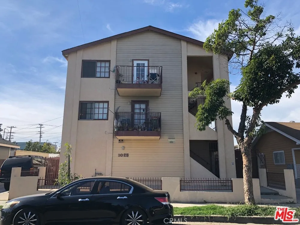 1025 Gaviota Avenue Long Beach, CA 90813