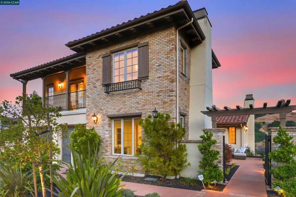 16 Rabble Rd Orinda, CA 94563