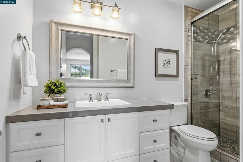 16 Rabble Rd Orinda, CA 94563