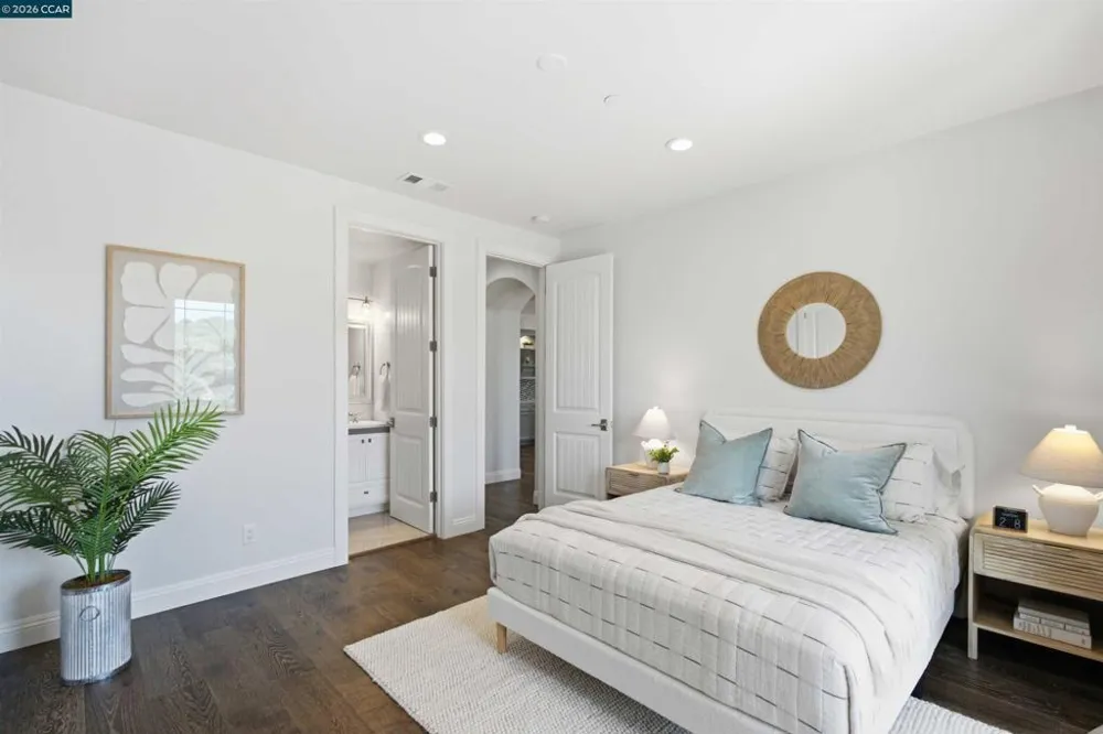 16 Rabble Rd Orinda, CA 94563