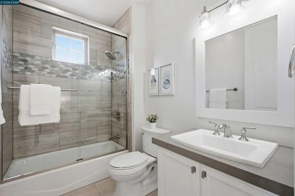 16 Rabble Rd Orinda, CA 94563