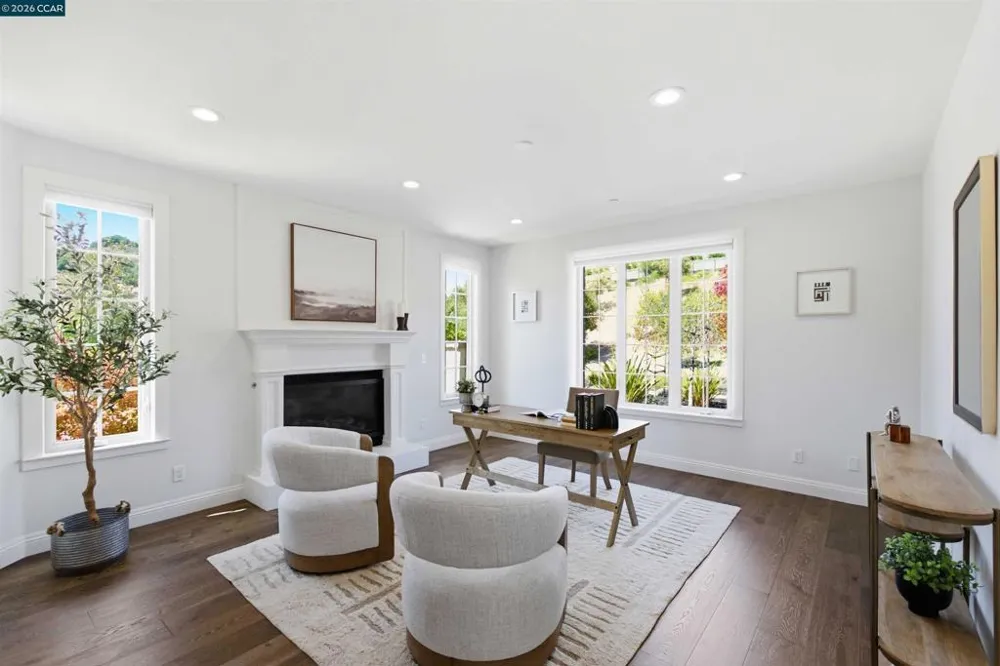 16 Rabble Rd Orinda, CA 94563
