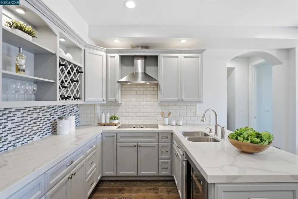 16 Rabble Rd Orinda, CA 94563