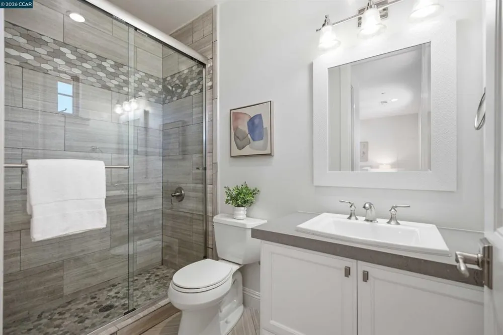 16 Rabble Rd Orinda, CA 94563