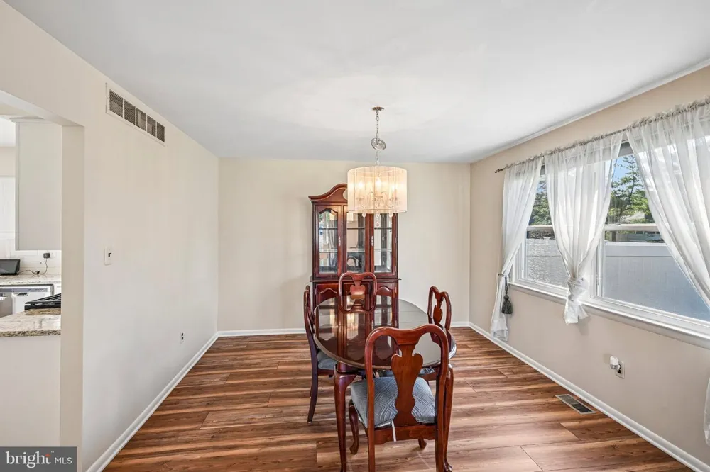 1415 STARLING LANE Cherry Hill, NJ 08003