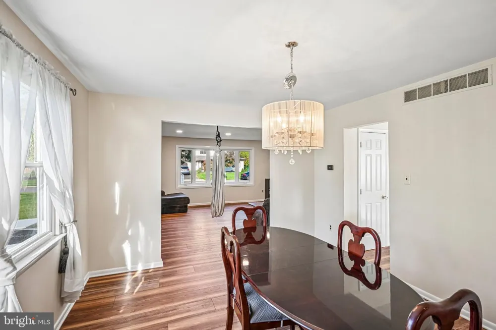 1415 STARLING LANE Cherry Hill, NJ 08003