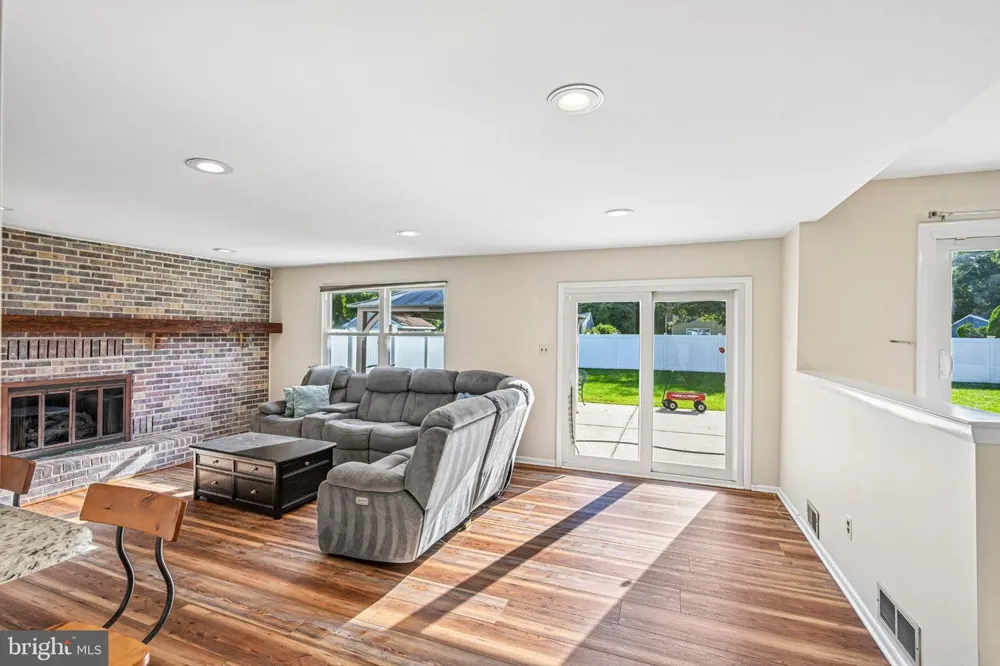 1415 STARLING LANE Cherry Hill, NJ 08003