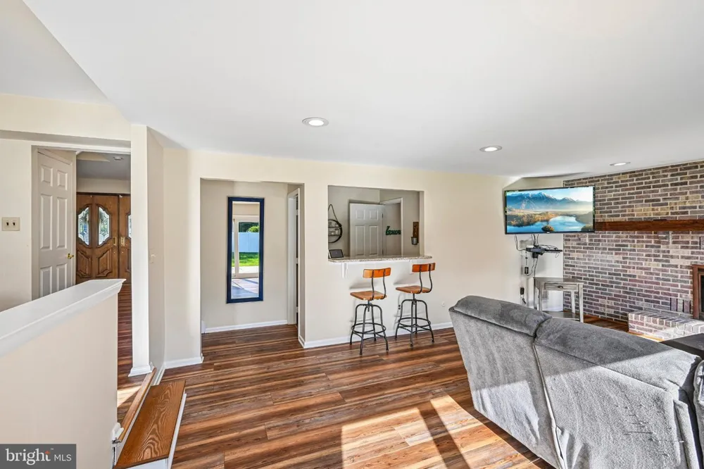 1415 STARLING LANE Cherry Hill, NJ 08003