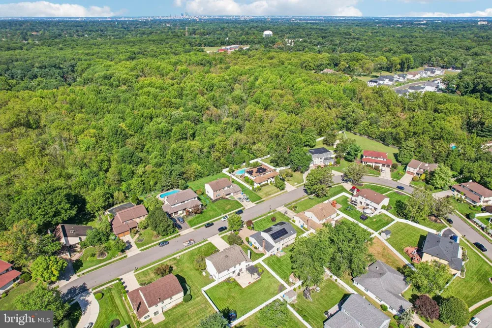 1415 STARLING LANE Cherry Hill, NJ 08003