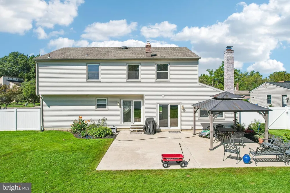 1415 STARLING LANE Cherry Hill, NJ 08003