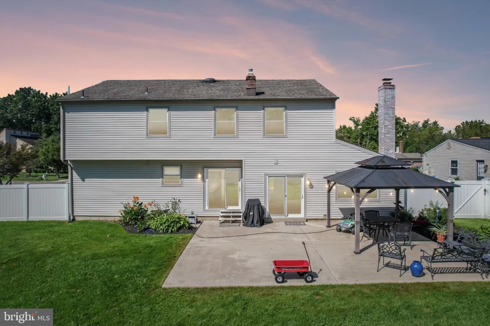 1415 STARLING LANE Cherry Hill, NJ 08003