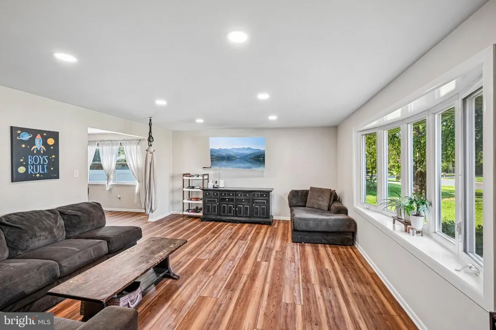 1415 STARLING LANE Cherry Hill, NJ 08003