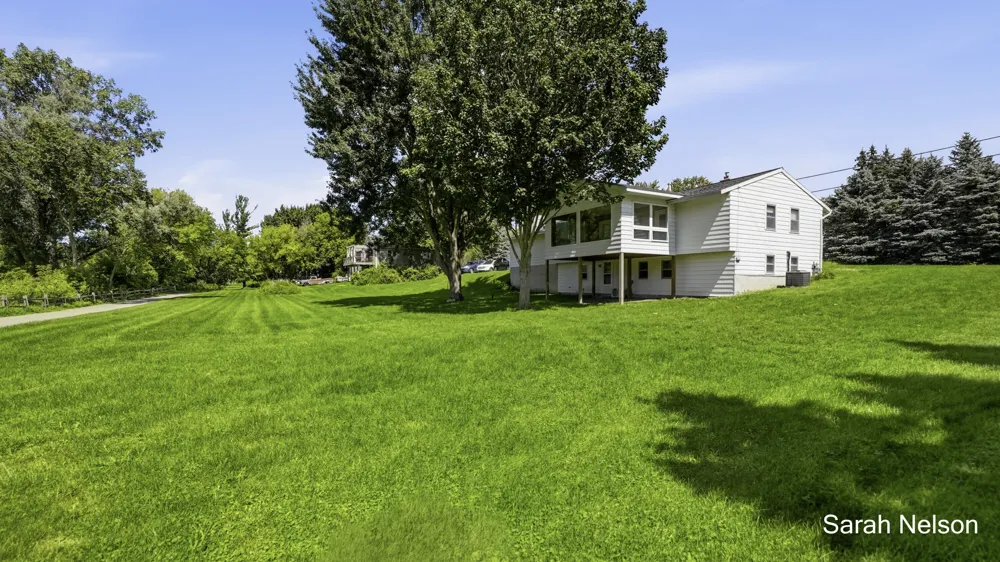 1555 Spaulding Avenue SE Grand Rapids, MI 49546
