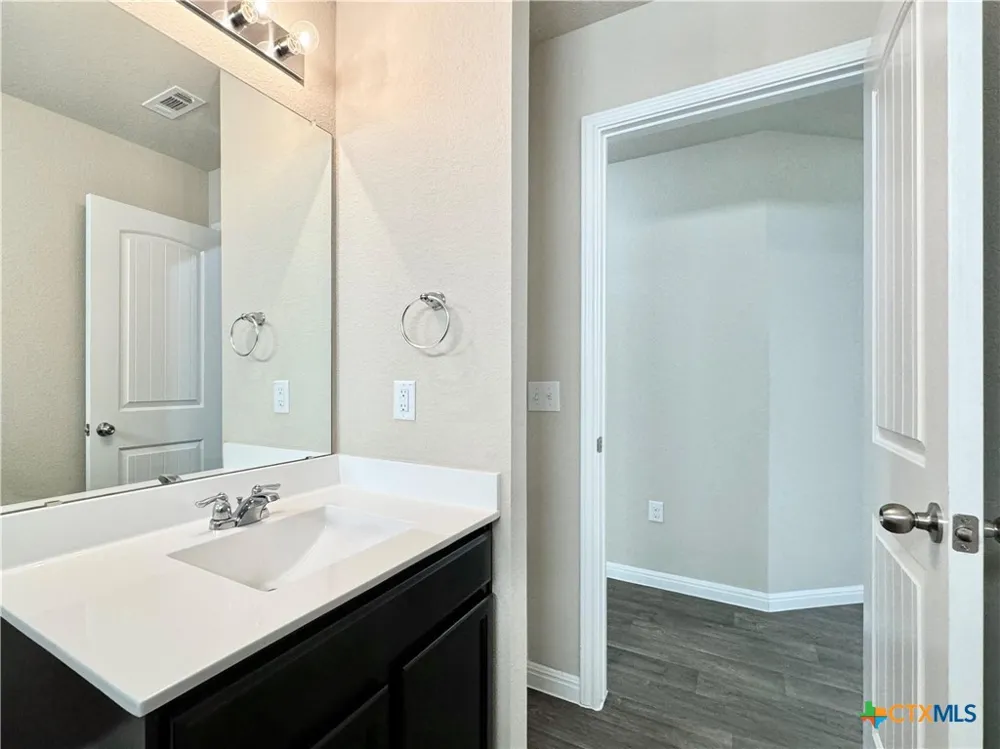 224 Yoakum Street Leander, TX 78641