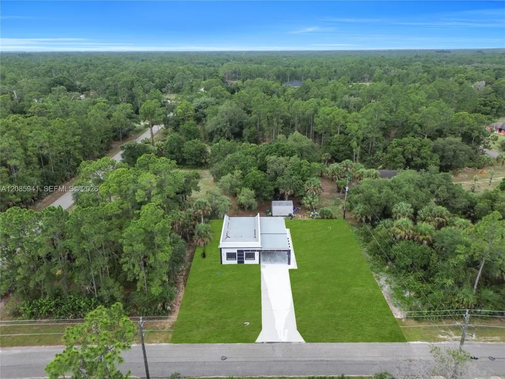 3304 E 15th St Lehigh Acres, FL 33972