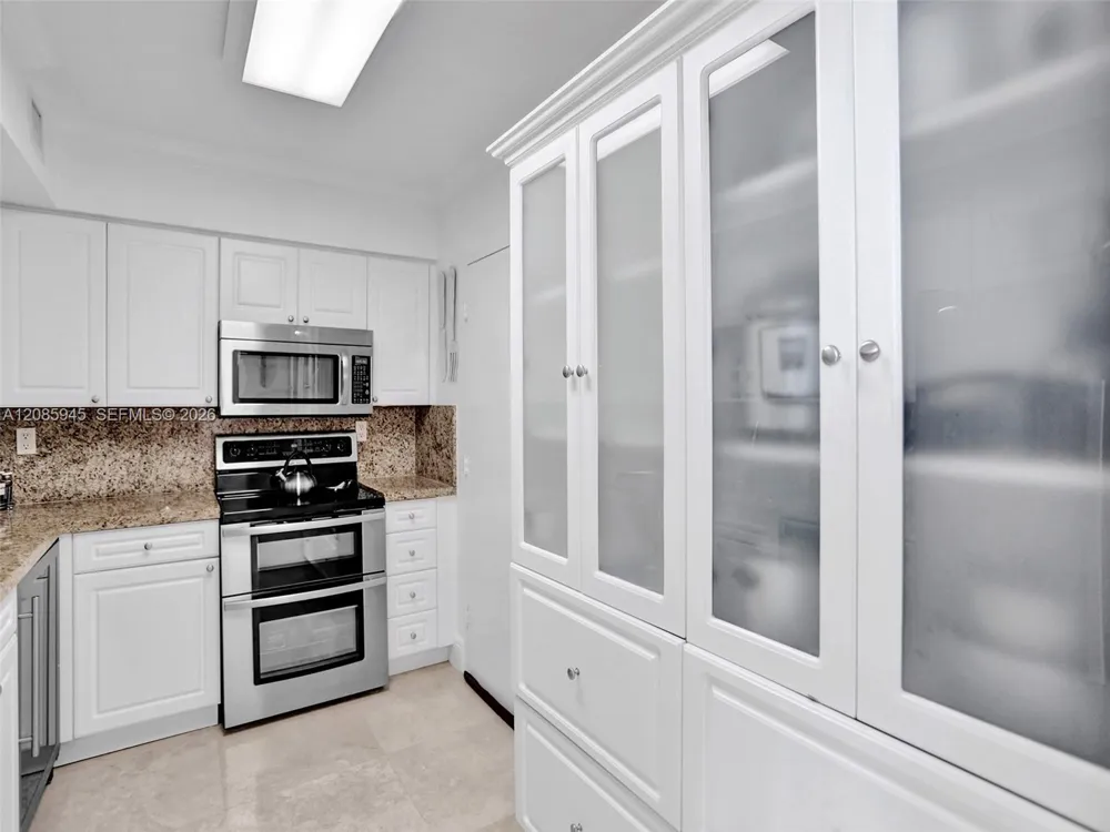 2501 S Ocean Dr #1511 (available Dec 1) Hollywood, FL 33019