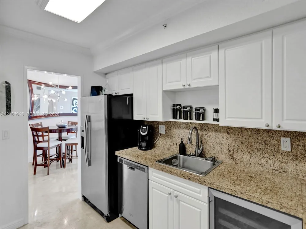 2501 S Ocean Dr #1511 (available Dec 1) Hollywood, FL 33019