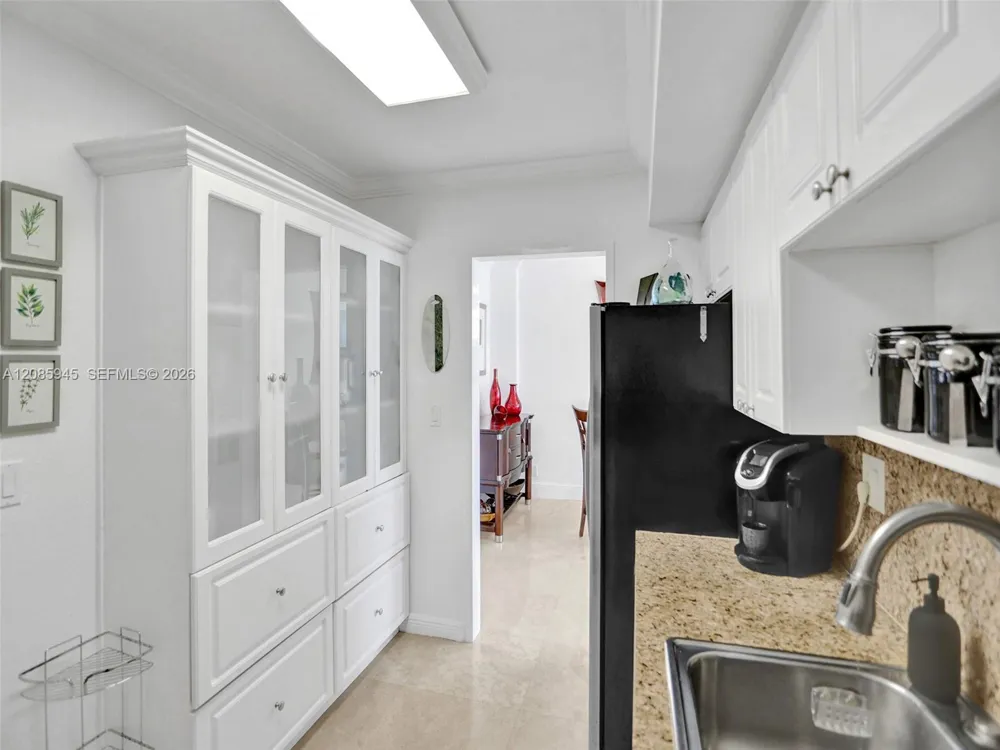 2501 S Ocean Dr #1511 (available Dec 1) Hollywood, FL 33019