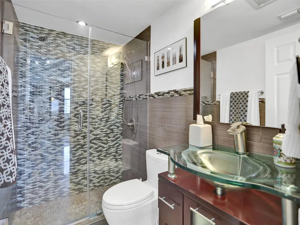 2501 S Ocean Dr #1511 (available Dec 1) Hollywood, FL 33019