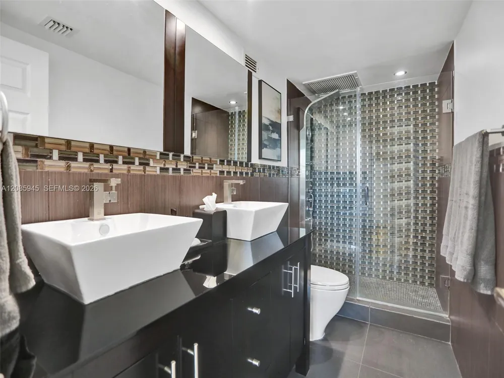 2501 S Ocean Dr #1511 (available Dec 1) Hollywood, FL 33019