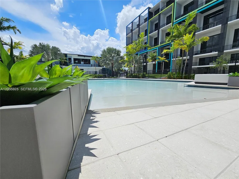 4400 Sunrise Blvd #L2-A Plantation, FL 33317