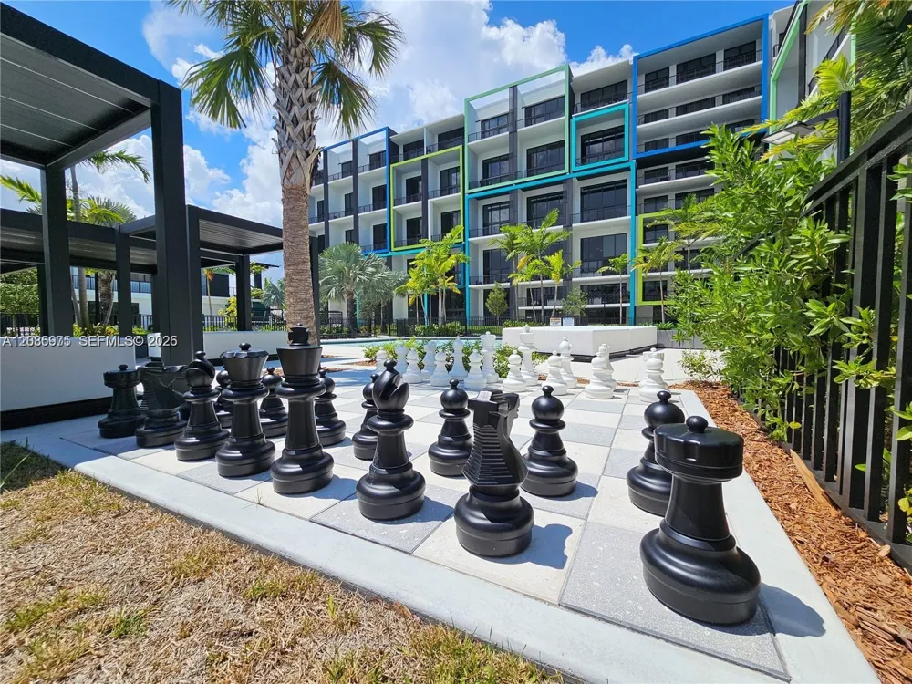 4400 Sunrise Blvd #L2-A Plantation, FL 33317
