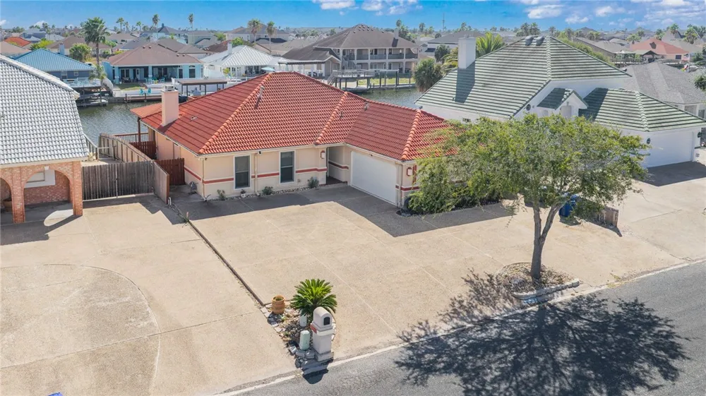 15942 EL SOCCORRO LOOP Corpus Christi, TX 78418