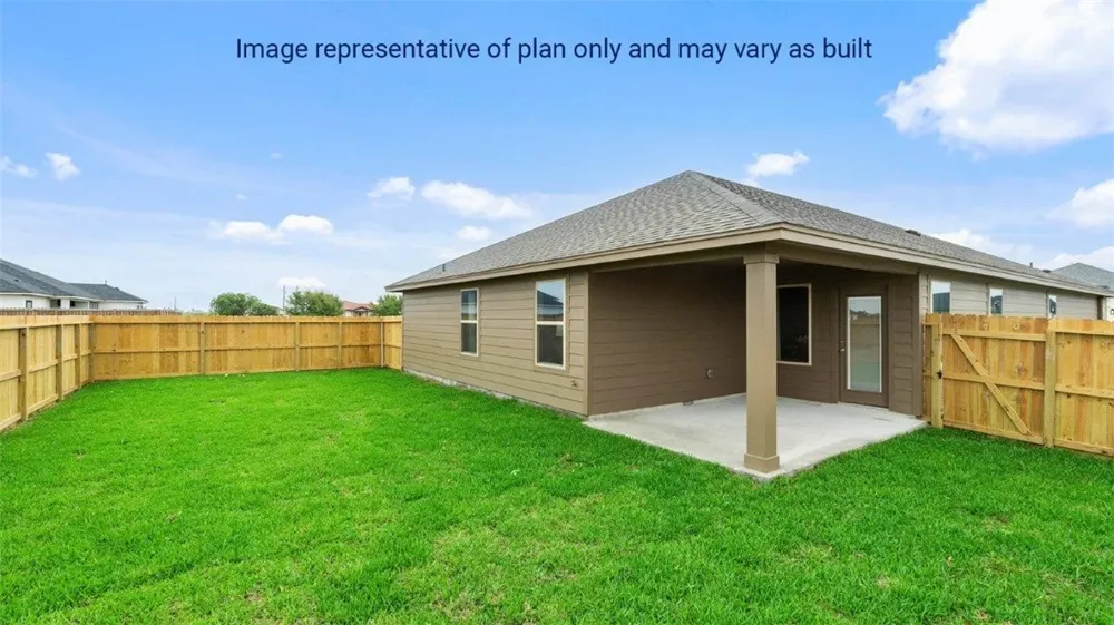 3646 Sahar Lake Drive Robstown, TX 78380