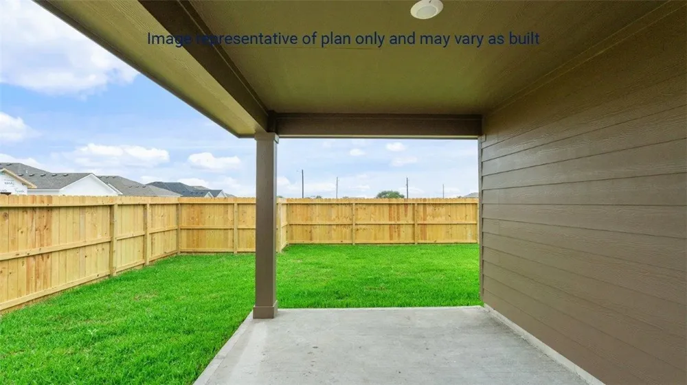 3646 Sahar Lake Drive Robstown, TX 78380