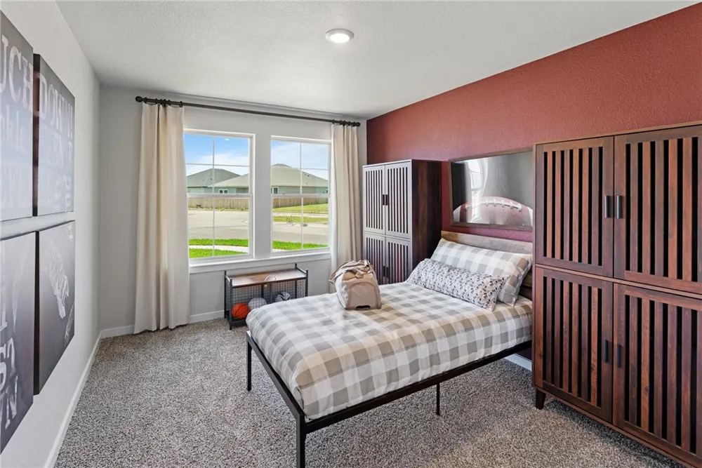 3545 Sahar Lake Drive Robstown, TX 78380