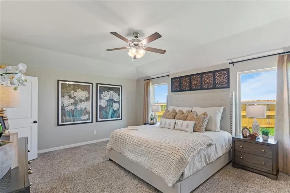 3545 Sahar Lake Drive Robstown, TX 78380