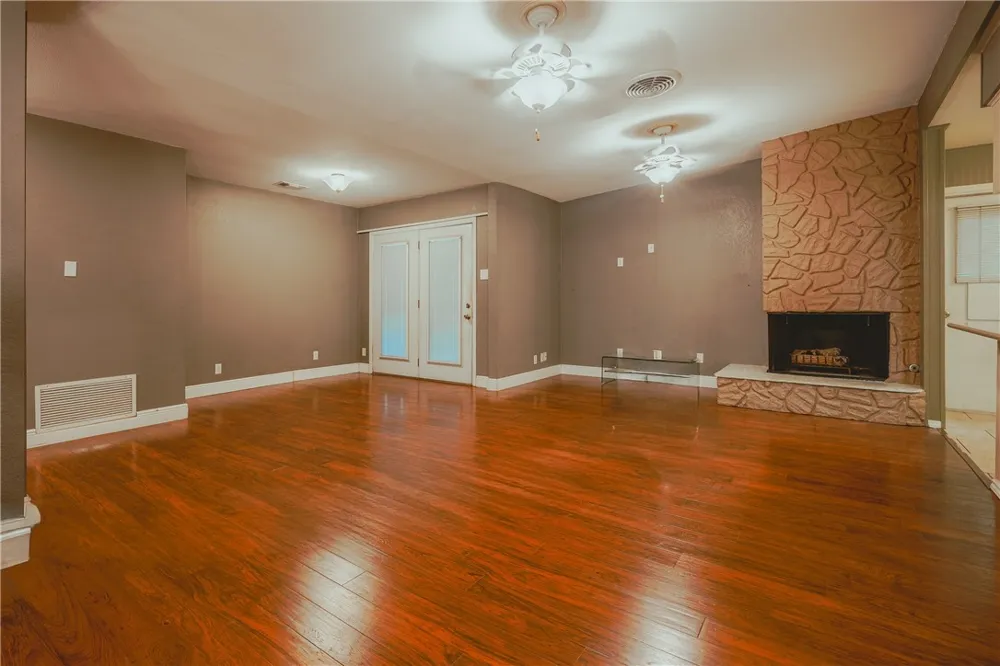 206 Driftwood Drive Portland, TX 78374