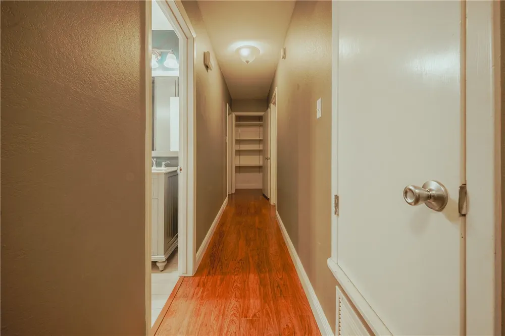 206 Driftwood Drive Portland, TX 78374