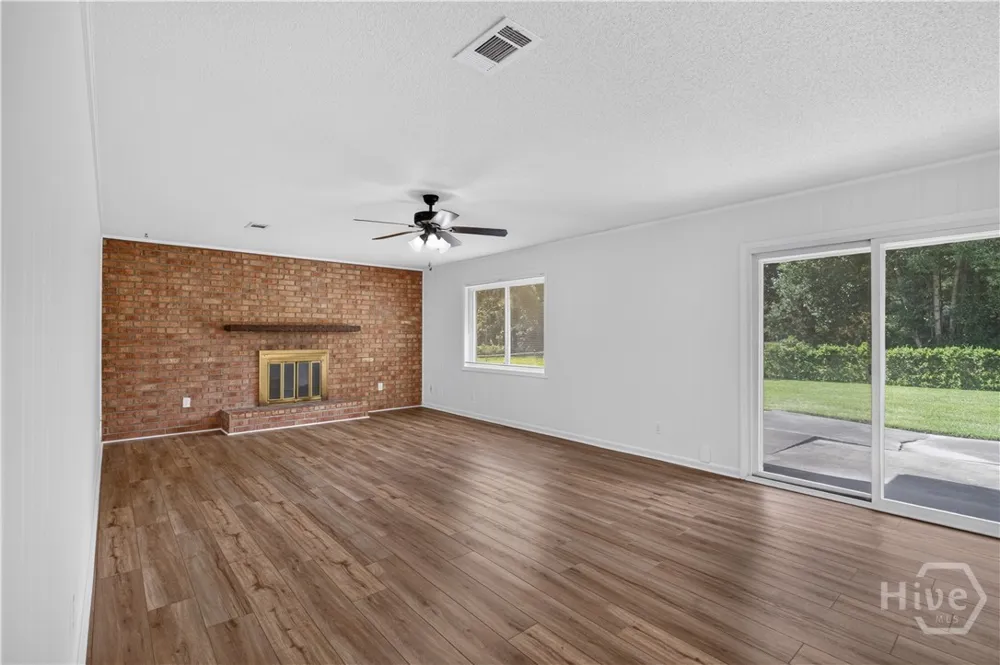 653 Mahoney Hinesville, GA 31313