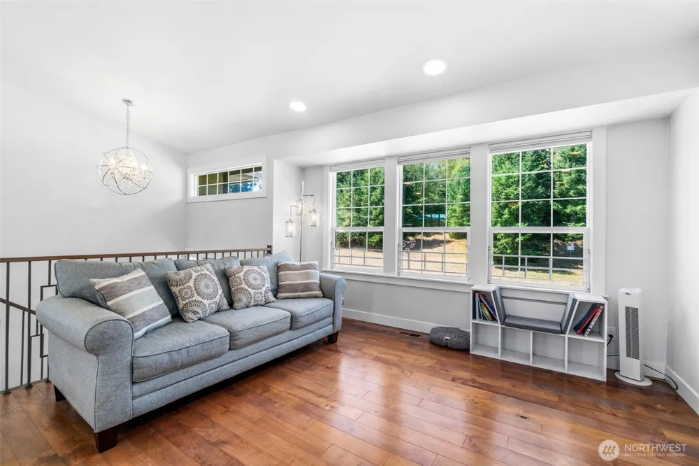 5529 1st Drive W Everett, WA 98203