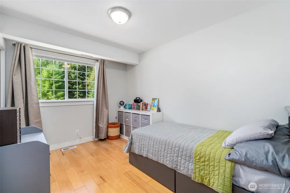 5529 1st Drive W Everett, WA 98203