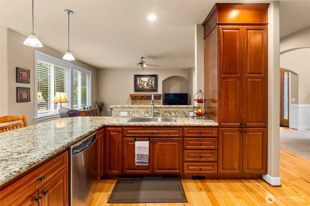 4628 Prestwick Lane SE Olympia, WA 98513